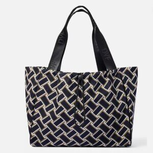 USED -Diane Von Furstenberg X Target Tote Bag w/ Laptop Pocket Black‎ Drawstring